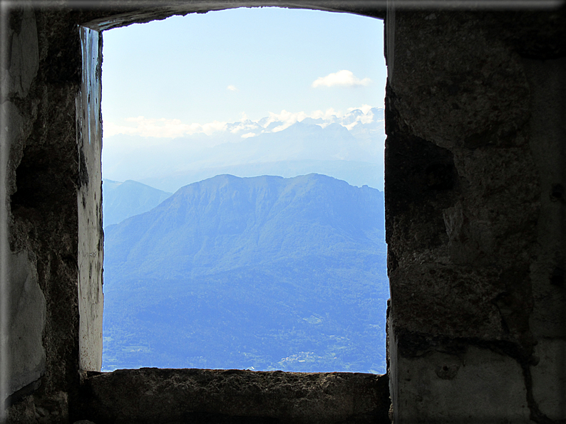 foto Resti di Forte Vezzena e Forte Verle